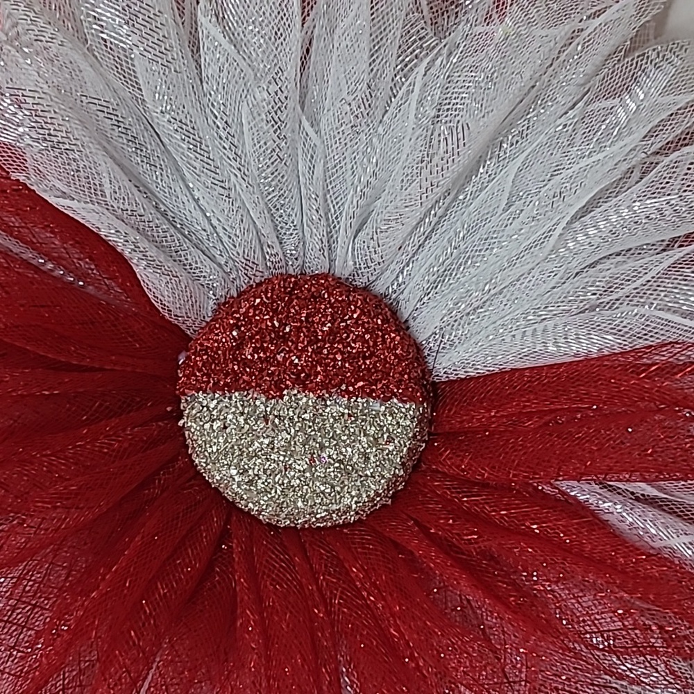 Hand made Wreath - Picture 3 of 3